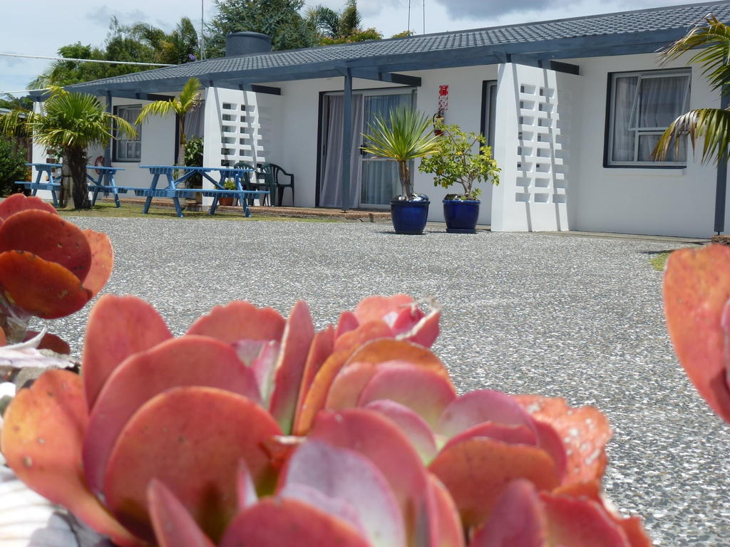 Mana-Nui Motel Whitianga Bagian luar foto