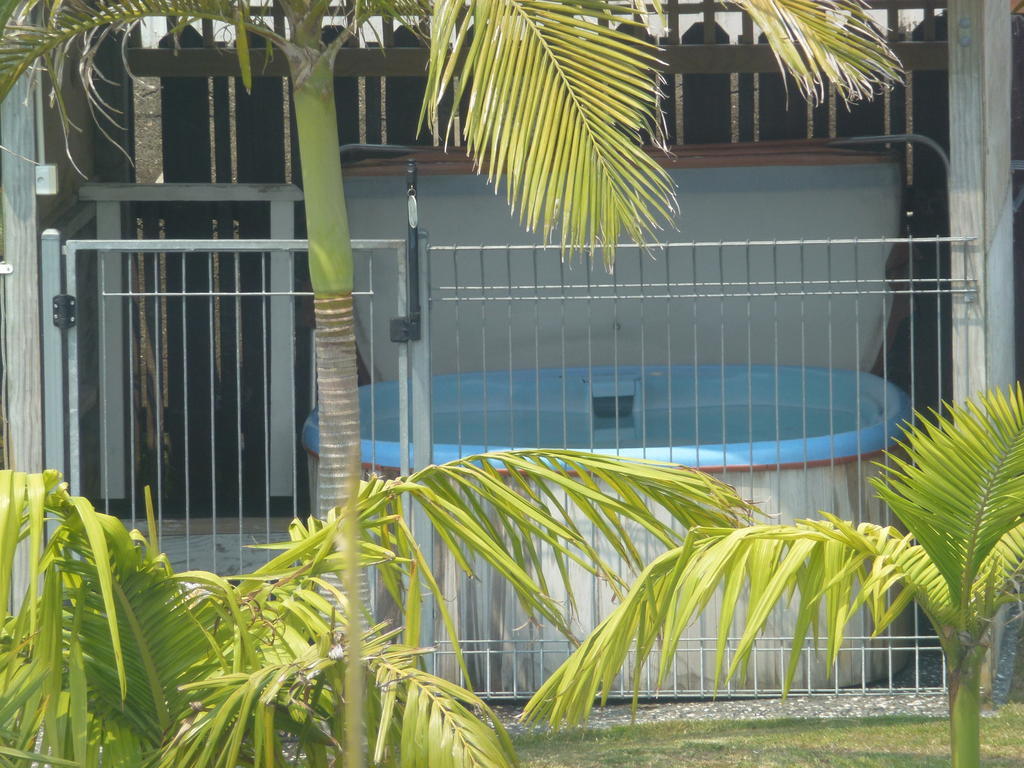 Mana-Nui Motel Whitianga Bagian luar foto